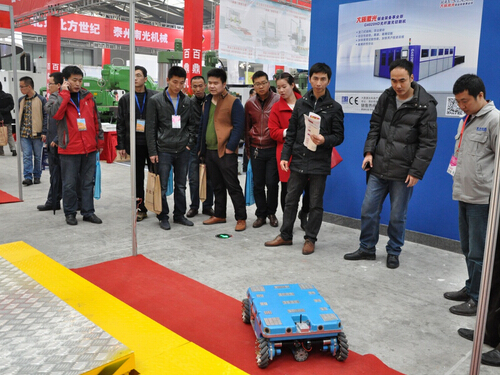 九游电子_九游(中国)参加2015中国西部国际装备制造业博览会-展会现场-3.jpg